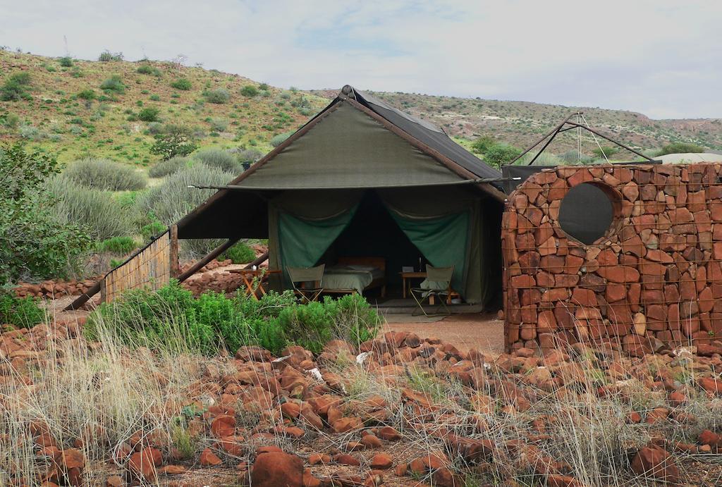 Etendeka Mountain Camp Damaraland Δωμάτιο φωτογραφία