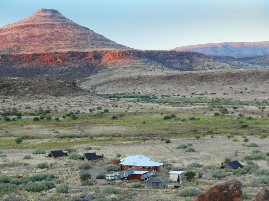Etendeka Mountain Camp Damaraland Εξωτερικό φωτογραφία