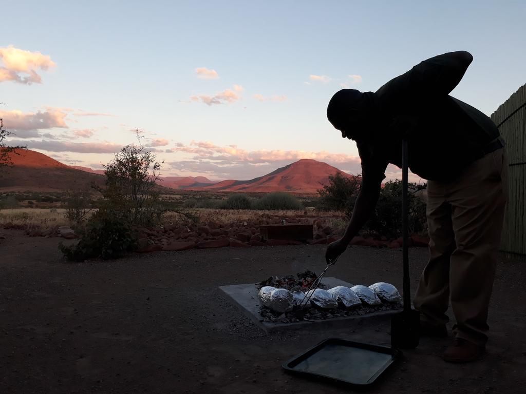 Etendeka Mountain Camp Damaraland Εξωτερικό φωτογραφία